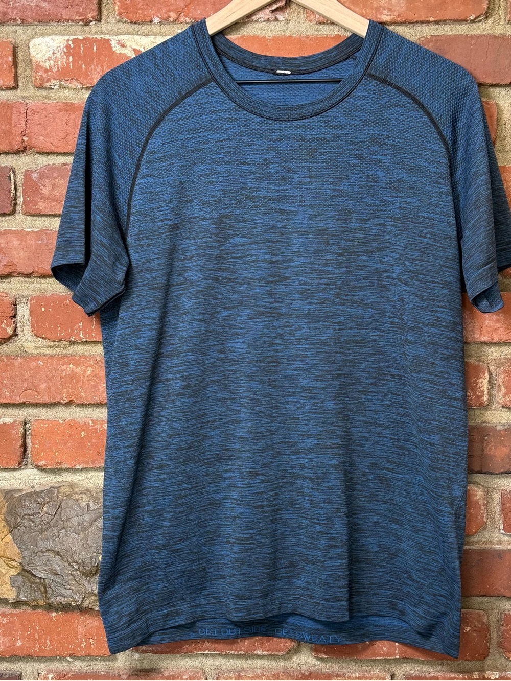 Lululemon Athletica Men’s Metal Vent Tech Short Sleeve Shirt Size Medium Blue